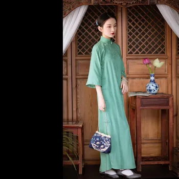 Cheongsam הפוך גדול שרוול רופף האביב ספרותי אמנותי רטרו בסגנון סיני אבזם צ ' יפאו הדפס פרחוני שמלת אישה