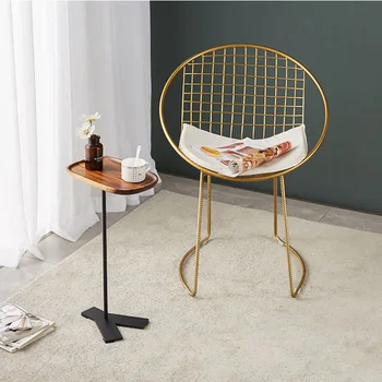 מיני זווית שולחן קפה מעץ מלא המיטה צרה ליד המיטה שולחן הסלון הספה ניתן להעביר אור יוקרה מרפסת שולחן קפה