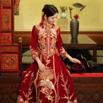 סינית מסורתית Cheongsam שמלת חתונה אלגנטית כלה וינטג אדום קטיפה, פייטים חרוזים רקמה ציציות צ ' יפאו