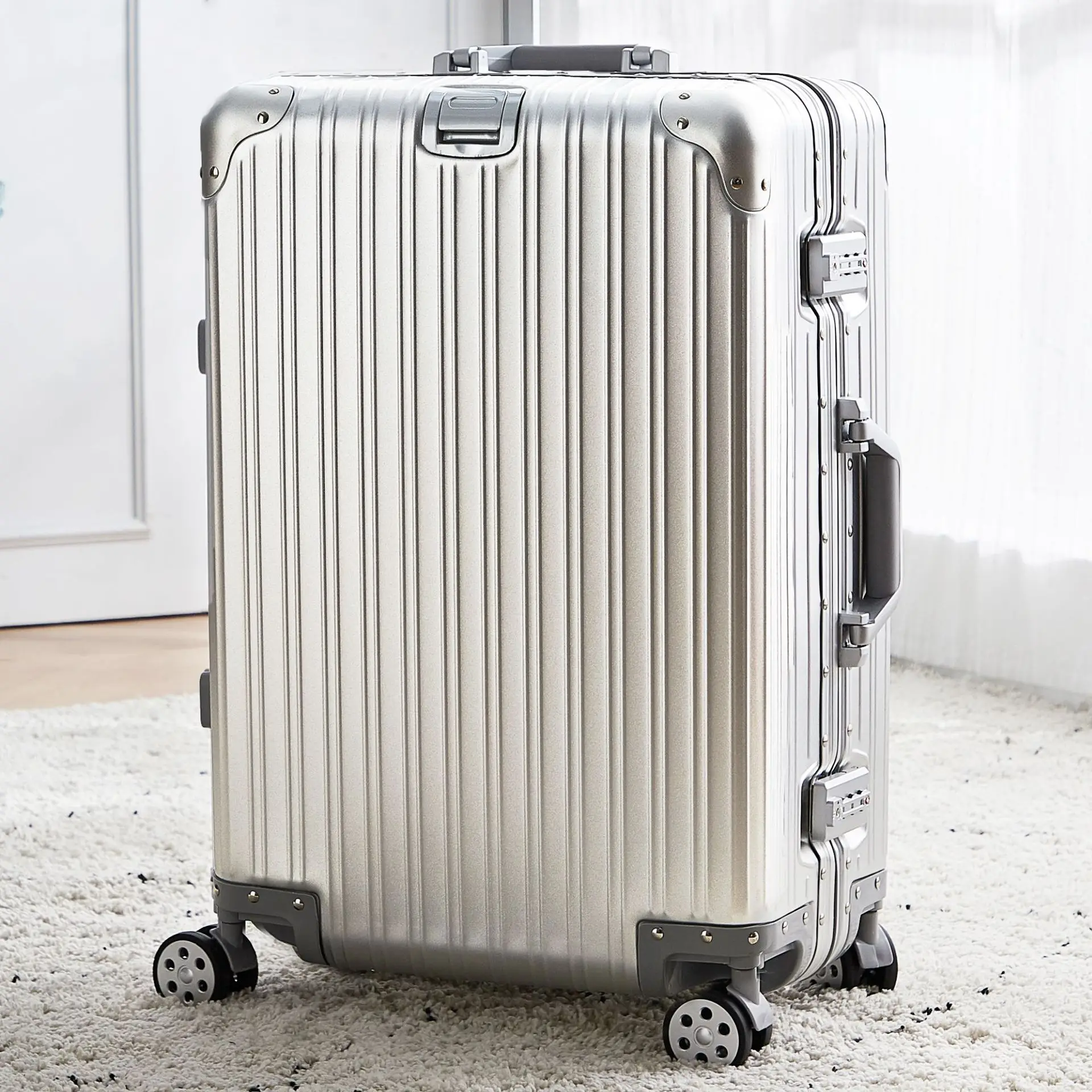 אלומיניום נסיעות מטען עם Spinnel גלגל מנעול TSA 20 אינץ למטוס המטען מזוודה גדולה גודל המשפחה המזוודה - 0