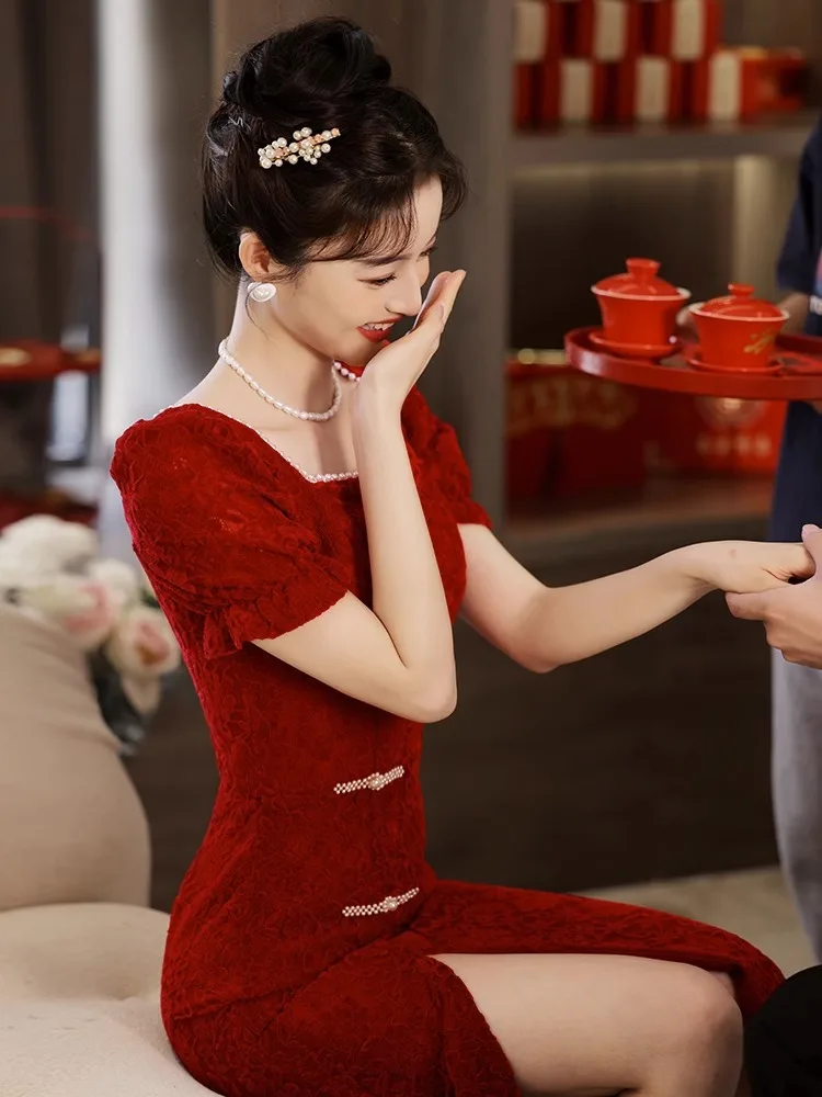 סינית בסגנון תחרה רזה גבוהה פיצול Chongsam הכלה טוסט בגדים מזרחי שמלות כלה, שמלות צד מזרחי להתחתן עם שמלה - 1