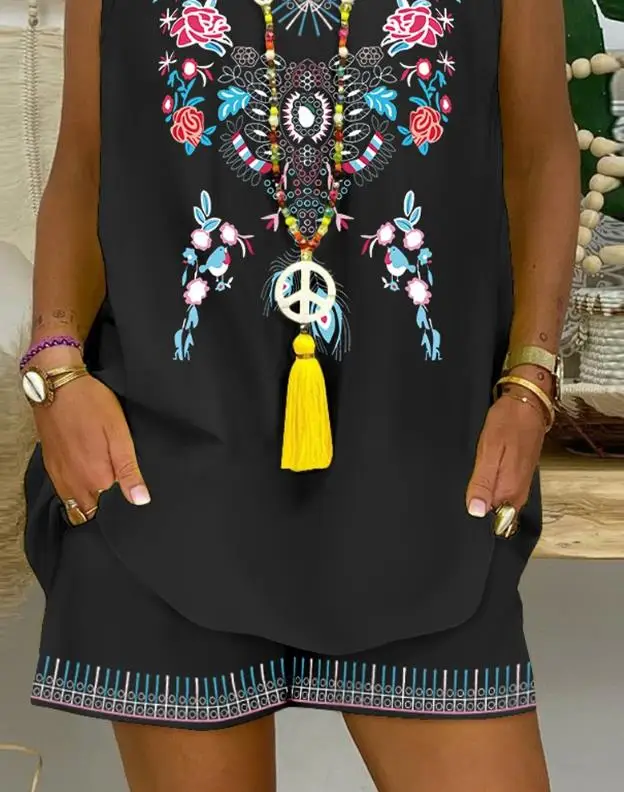 שתי ערכות קטע נשים Outifit 2023 אופנה הקיץ השבט פרחוני הדפסה חריץ הצוואר שרוולים העליון & מזדמן כיס עיצוב סט מכנסיים קצרים - 2