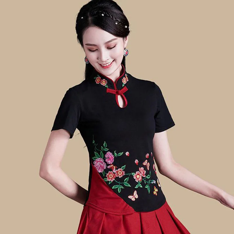 Cheongsam לנשים בתוספת גודל צמרות 2023 כותנה בד רקמה החדרת לעמוד צווארון שרוול קצר בסגנון סיני צ ' יפאו חולצות - 3
