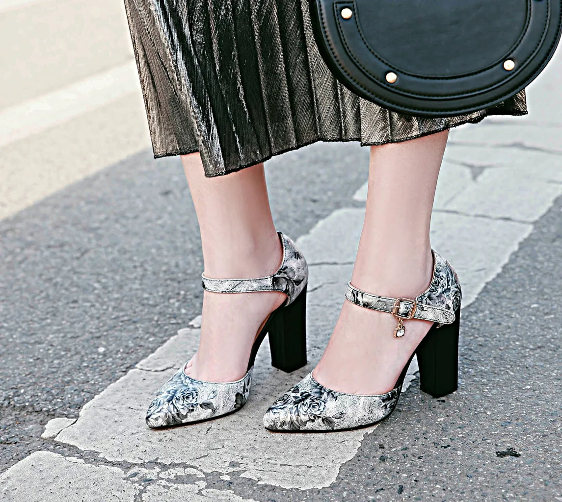 אלגנטי הדפסה נשים מרי ג ' יין נעליים מחודד בוהן אבזם רצועת עור Pu בנות מסיבת נעלי סופר עקבים גבוהים נעלי אישה - 3