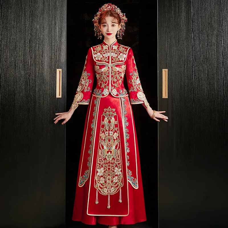 רטרו בסגנון סיני סאטן אדום פייטים חרוזים שמלת חתונה מסורתית Cheongsam כלה וינטג רשמית צ ' יפאו - 3