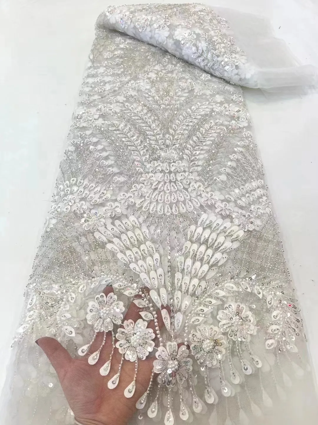 אפריקה חרוזים תחרה בד באיכות גבוהה בעבודת יד חרוזים הניגרי צרפתית טול תחרה עם נצנצים 3D חומר על שמלת החתונה. - 4