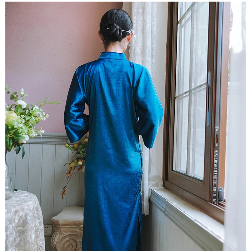 מקורי בציר כחול לעמוד צווארון אקארד חצוצרה שרוול ארוך Cheongsam שמלת נשים אלגנטי חופשי מזדמן כל יום צ ' יפאו השמלה - 4